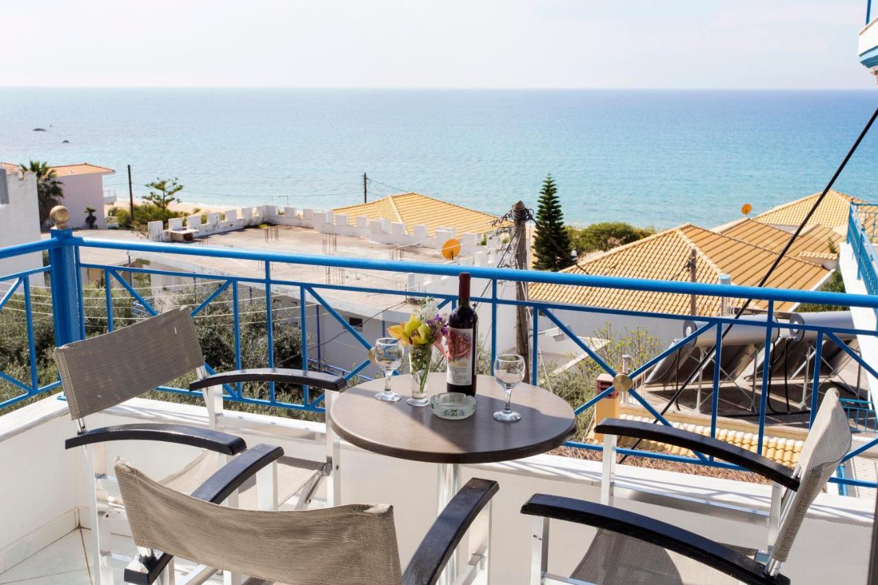 Villa Rozou Paralia Vrachou Exterior photo