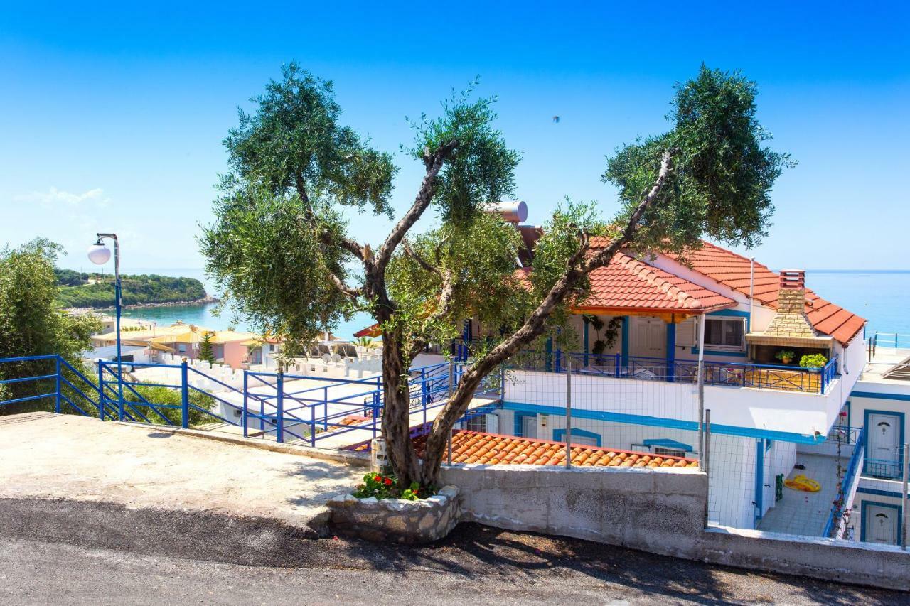 Villa Rozou Paralia Vrachou Exterior photo